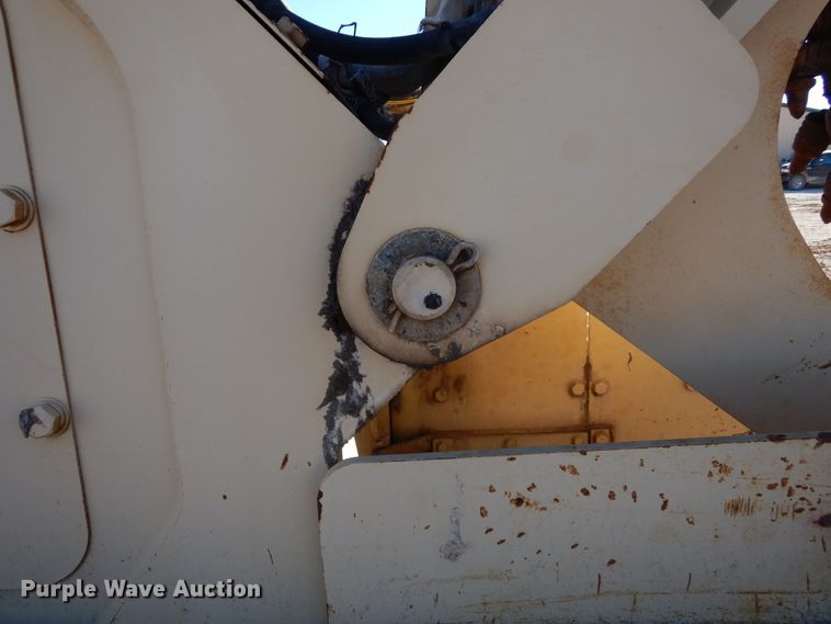 image for item DI8691 2001 Tesmec TRS 1100  rock saw