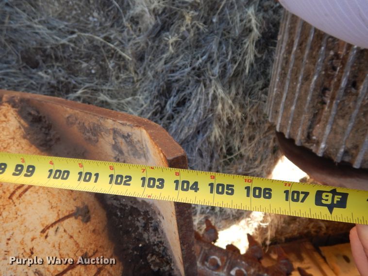 image for item DI8691 2001 Tesmec TRS 1100  rock saw