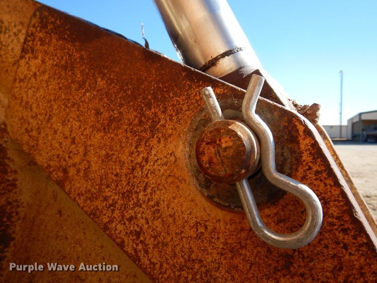 image for item DI8691 2001 Tesmec TRS 1100  rock saw