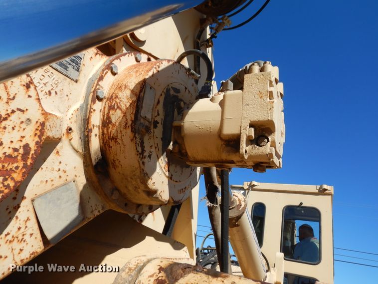 image for item DI8691 2001 Tesmec TRS 1100  rock saw