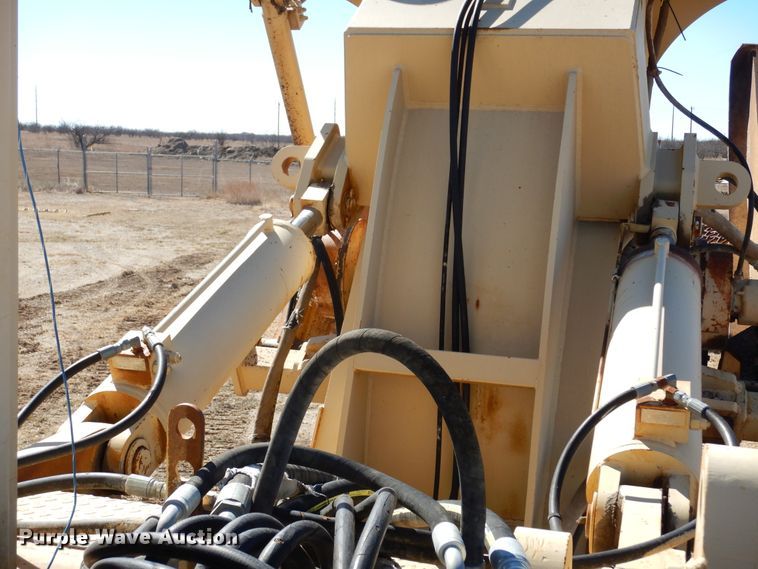 image for item DI8691 2001 Tesmec TRS 1100  rock saw