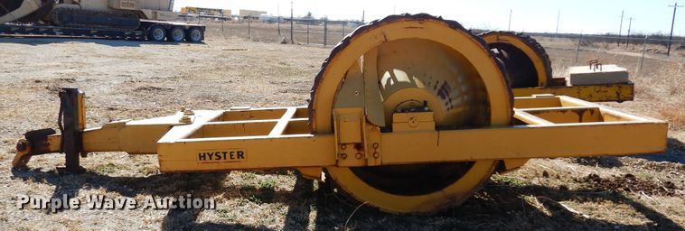 image for item DI8692 Hyster D-63  mesh roller