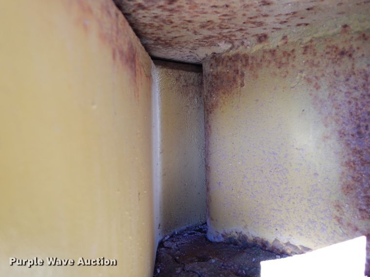 image for item DI8692 Hyster D-63  mesh roller