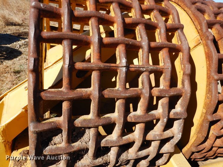 image for item DI8692 Hyster D-63  mesh roller