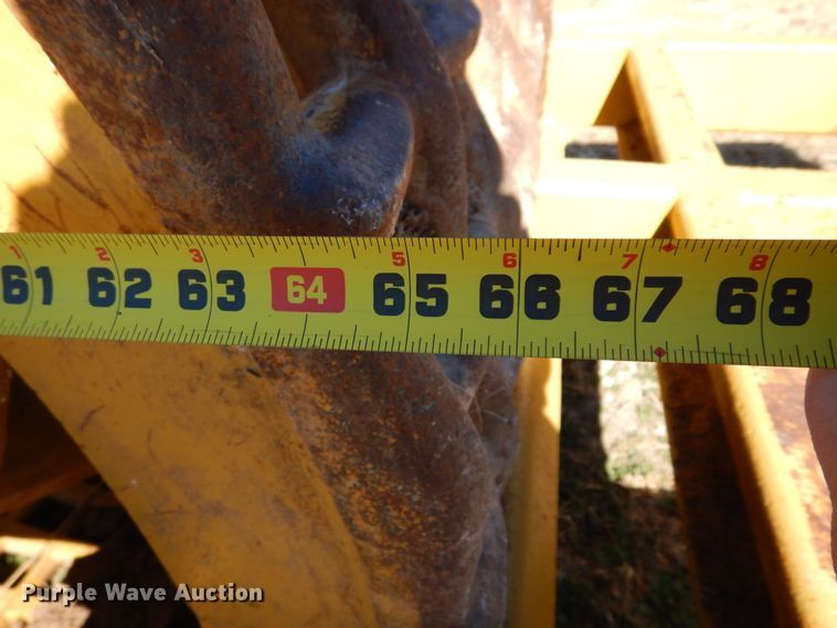 image for item DI8692 Hyster D-63  mesh roller