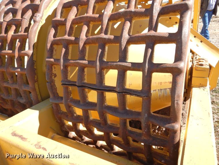 image for item DI8692 Hyster D-63  mesh roller