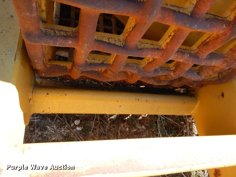 image for item DI8692 Hyster D-63  mesh roller