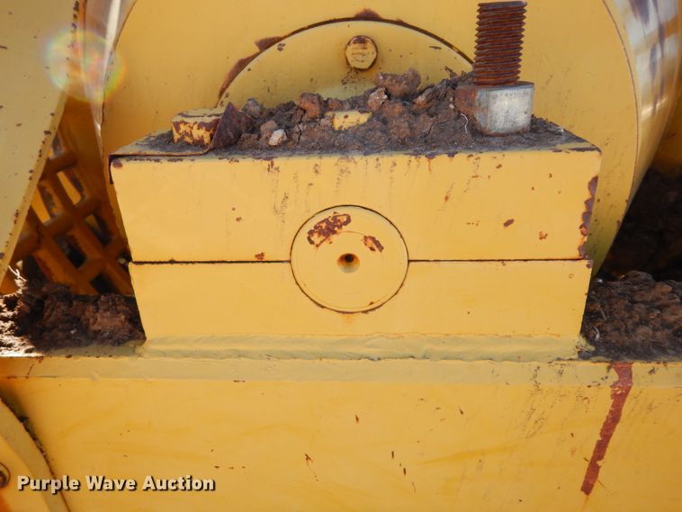 image for item DI8692 Hyster D-63  mesh roller