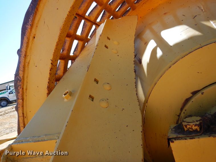 image for item DI8692 Hyster D-63  mesh roller