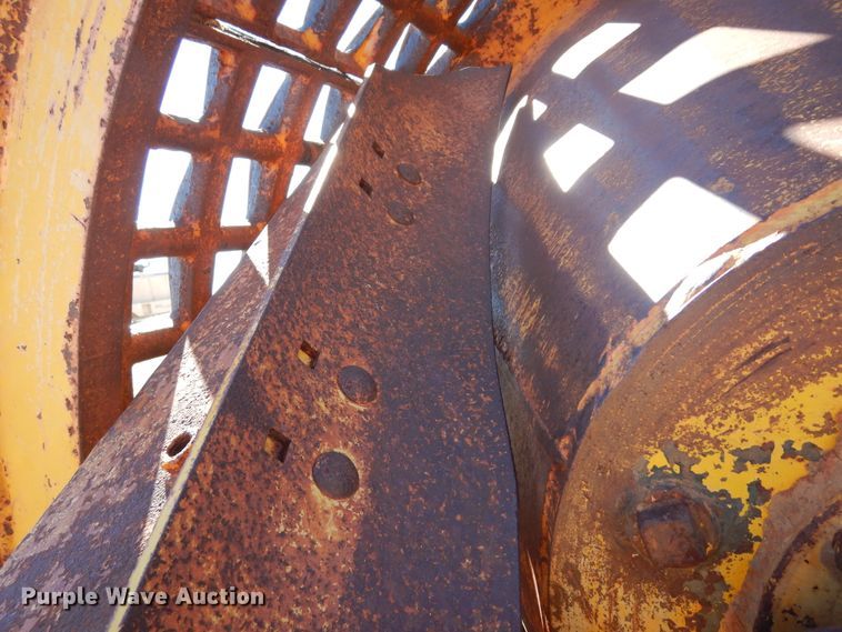 image for item DI8693 Hyster D-63  mesh roller