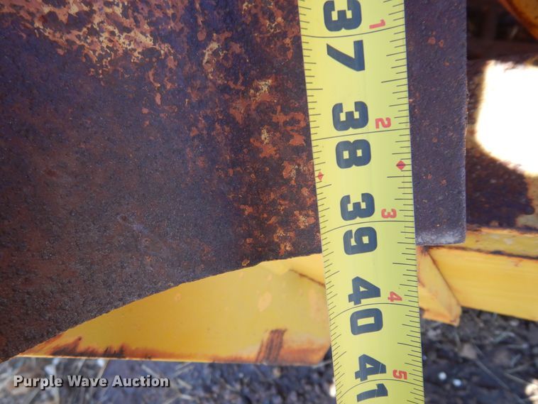 image for item DI8693 Hyster D-63  mesh roller