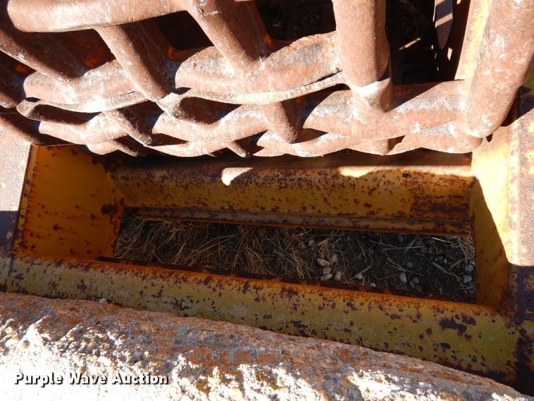 image for item DI8693 Hyster D-63  mesh roller