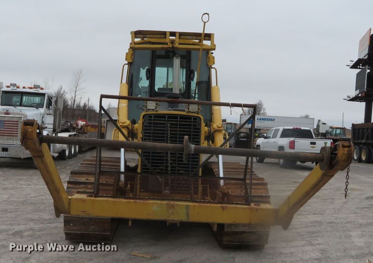 image for item DN7899 2002 John Deere 750C Series II LGP  cable plow