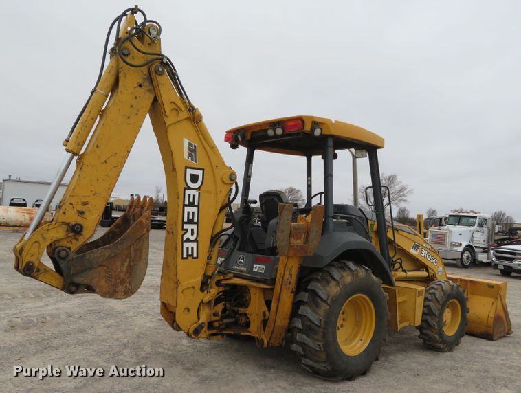 image for item DN7902 2006 John Deere 310SG  backhoe