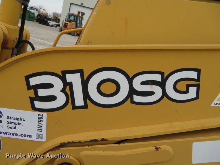 image for item DN7902 2006 John Deere 310SG  backhoe