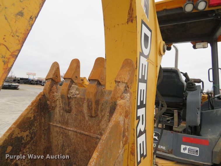 image for item DN7902 2006 John Deere 310SG  backhoe