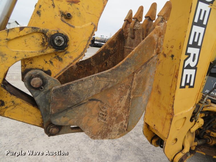 image for item DN7902 2006 John Deere 310SG  backhoe