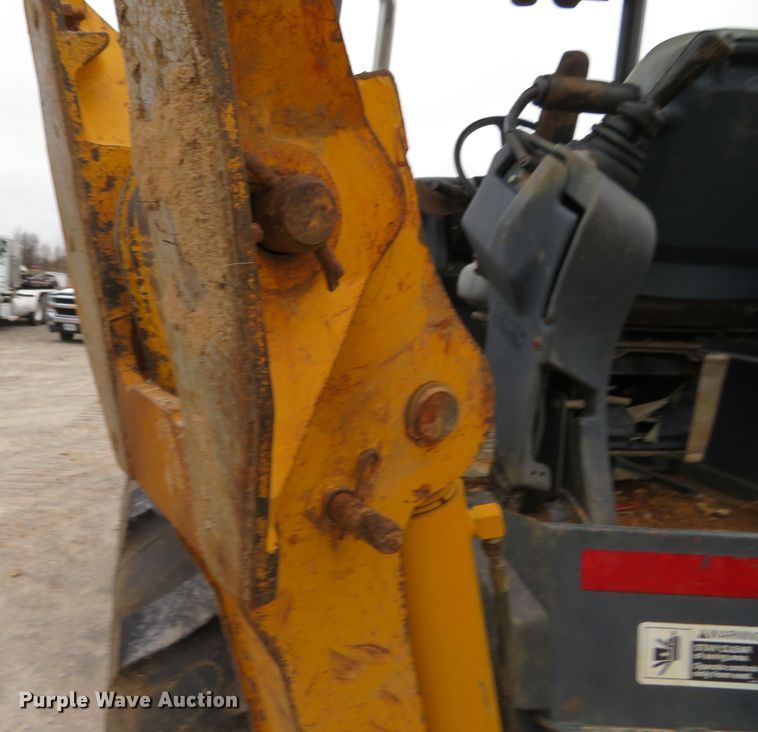 image for item DN7902 2006 John Deere 310SG  backhoe