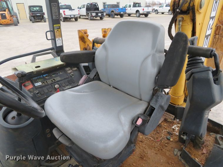 image for item DN7902 2006 John Deere 310SG  backhoe