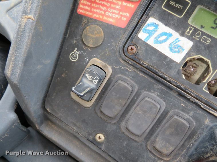 image for item DN7902 2006 John Deere 310SG  backhoe