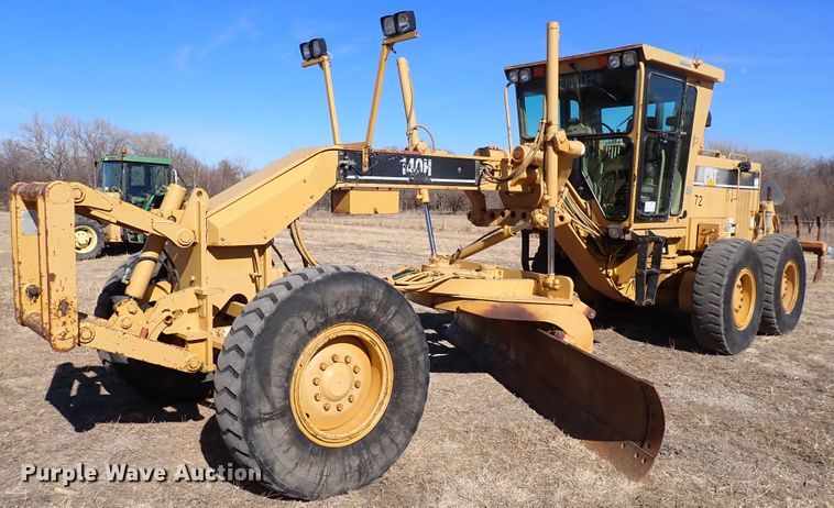 image for item DC4109 2001 Caterpillar 140H  motor grader