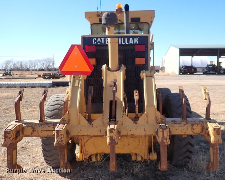 image for item DC4109 2001 Caterpillar 140H  motor grader