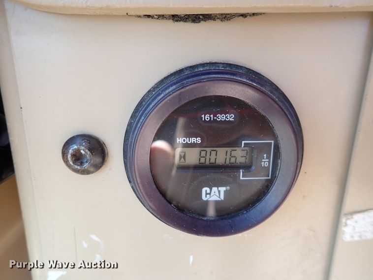 image for item DC4109 2001 Caterpillar 140H  motor grader