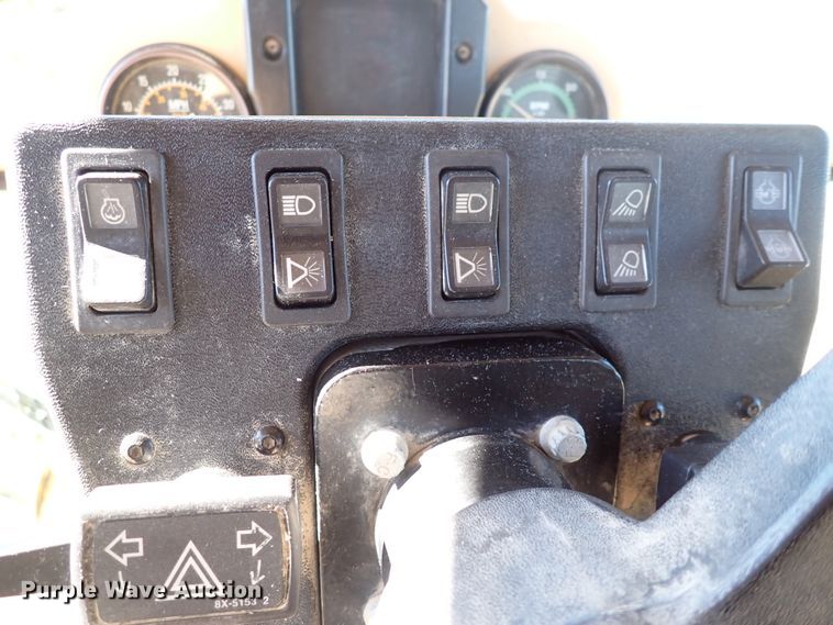 image for item DC4109 2001 Caterpillar 140H  motor grader