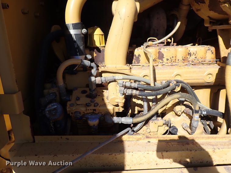 image for item DC4109 2001 Caterpillar 140H  motor grader