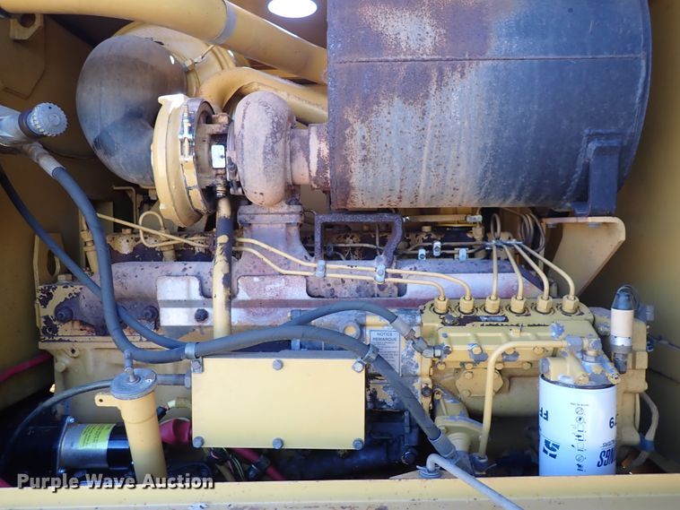 image for item DC4109 2001 Caterpillar 140H  motor grader