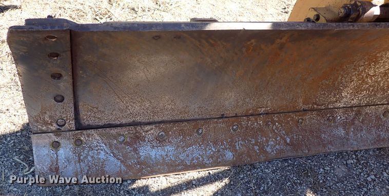 image for item DC4109 2001 Caterpillar 140H  motor grader