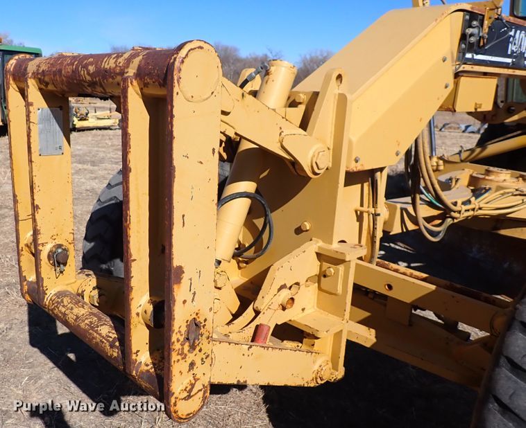 image for item DC4109 2001 Caterpillar 140H  motor grader