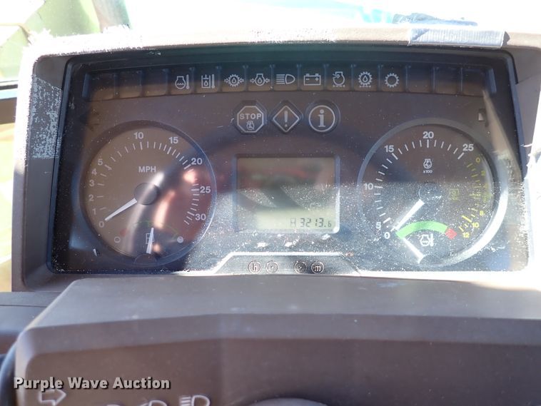 image for item DC4111 2001 John Deere 6410  MFWD tractor