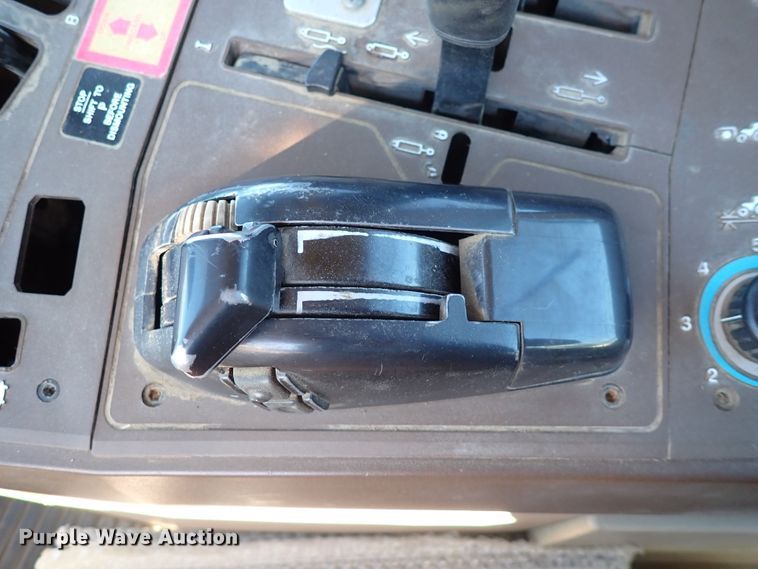 image for item DC4111 2001 John Deere 6410  MFWD tractor