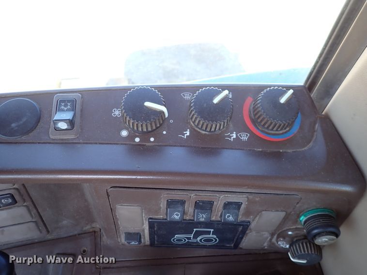 image for item DC4111 2001 John Deere 6410  MFWD tractor