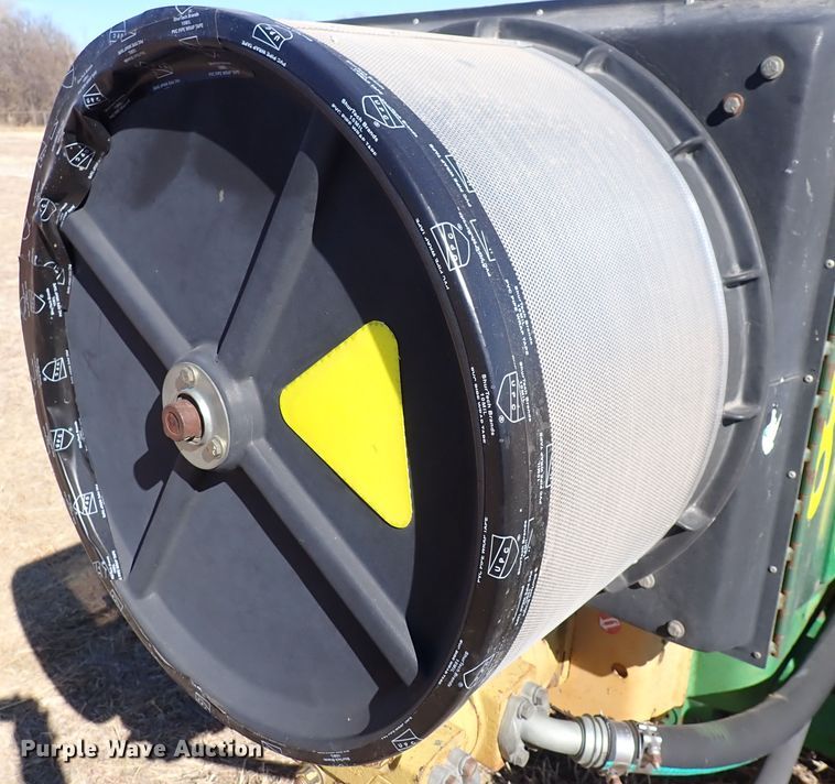 image for item DC4111 2001 John Deere 6410  MFWD tractor