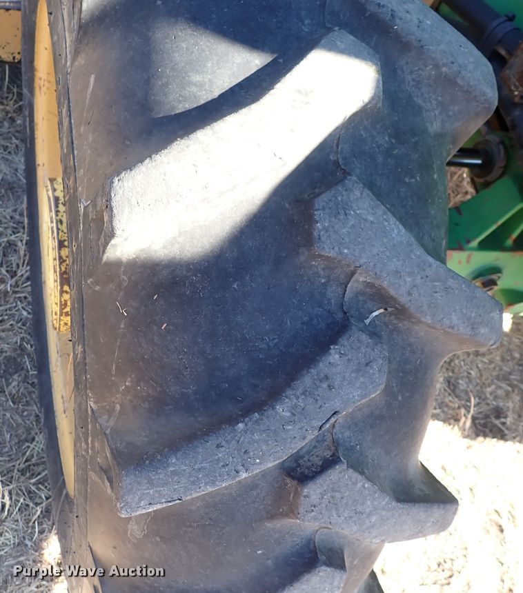 image for item DC4111 2001 John Deere 6410  MFWD tractor