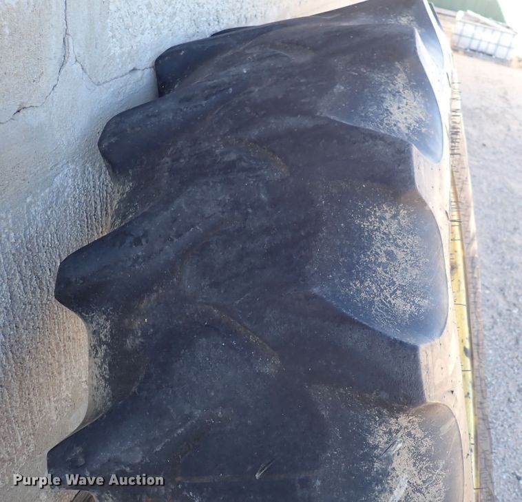 image for item DC4111 2001 John Deere 6410  MFWD tractor