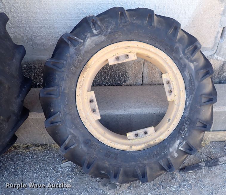 image for item DC4111 2001 John Deere 6410  MFWD tractor