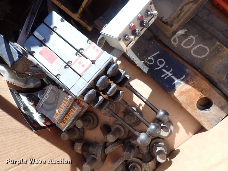 image for item DC4111 2001 John Deere 6410  MFWD tractor