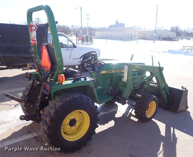 image for item DC4127 1997 John Deere 955  MFWD tractor