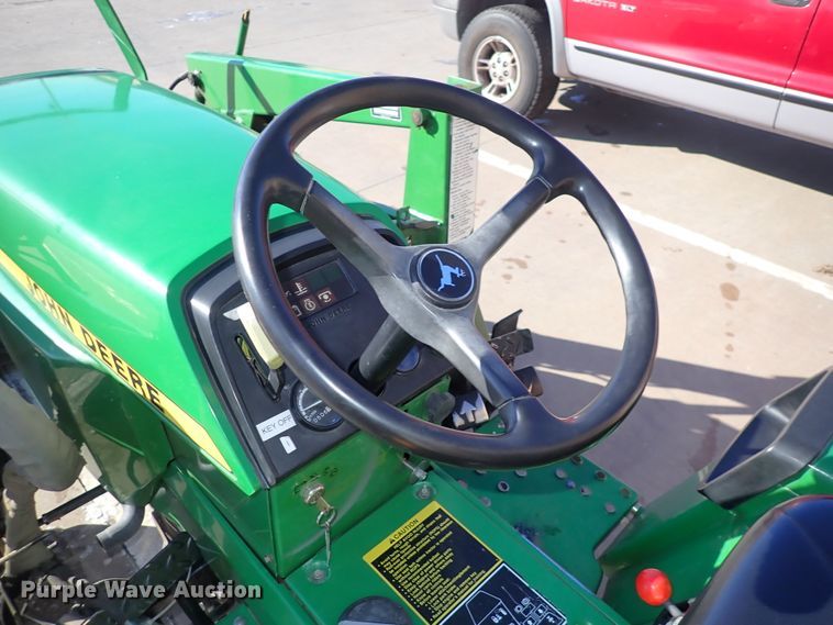 image for item DC4127 1997 John Deere 955  MFWD tractor