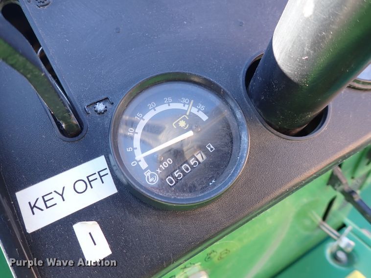 image for item DC4127 1997 John Deere 955  MFWD tractor