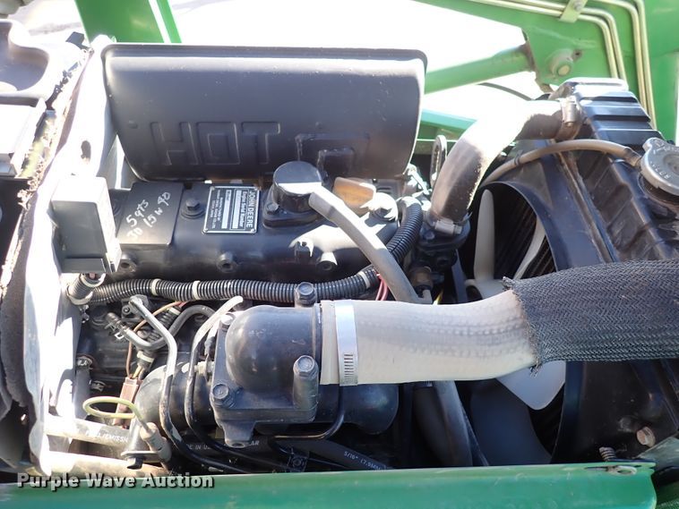 image for item DC4127 1997 John Deere 955  MFWD tractor