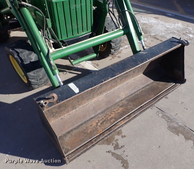 image for item DC4127 1997 John Deere 955  MFWD tractor