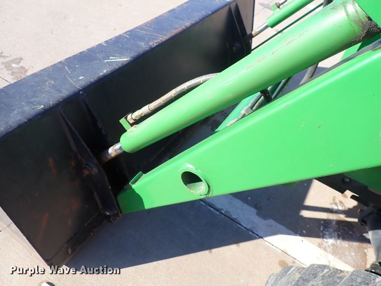 image for item DC4127 1997 John Deere 955  MFWD tractor