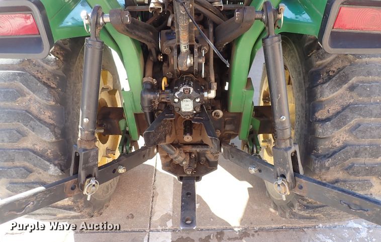 image for item DC4127 1997 John Deere 955  MFWD tractor