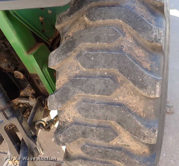 image for item DC4127 1997 John Deere 955  MFWD tractor