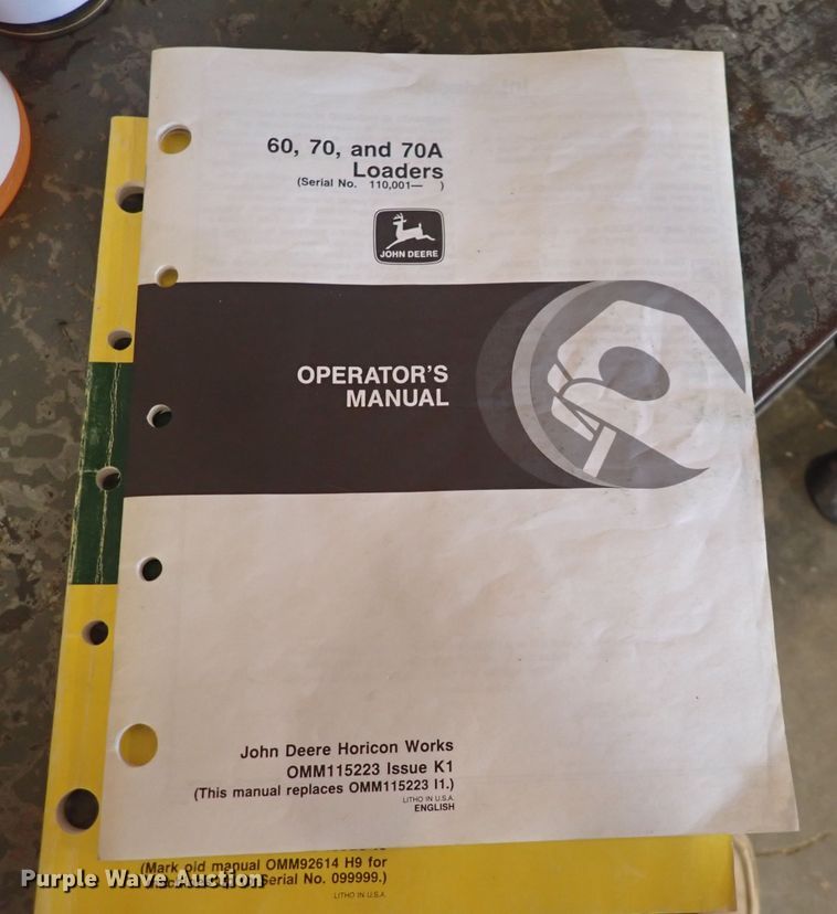 image for item DC4127 1997 John Deere 955  MFWD tractor