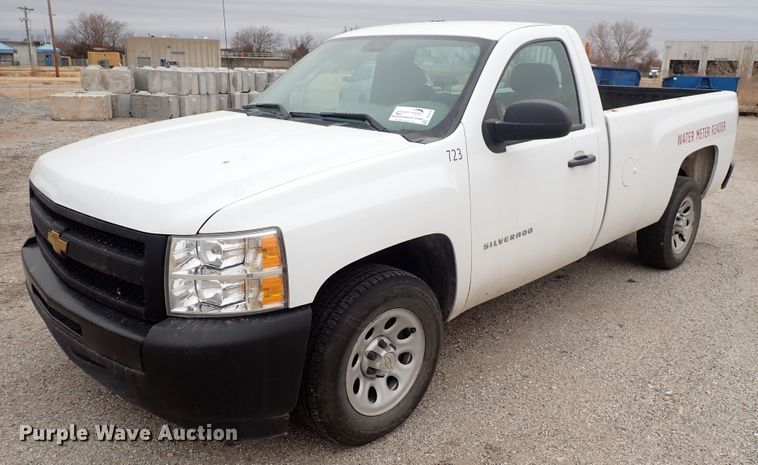 image for item DC4138 2013 Chevrolet Silverado 1500  pickup truck